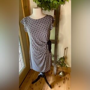 ✨Taylor for A Pea in the Pod Maternity Dress✨